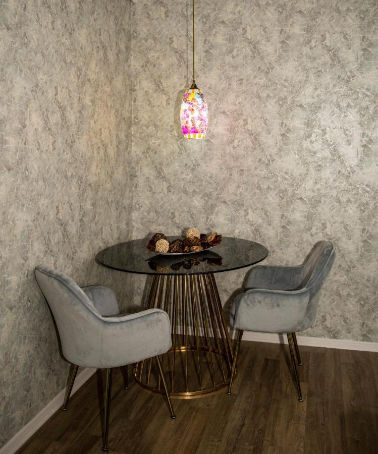 Raphael Apartment North Bucharest Cosmopolis Stefanestii de Jos Zewnętrze zdjęcie
