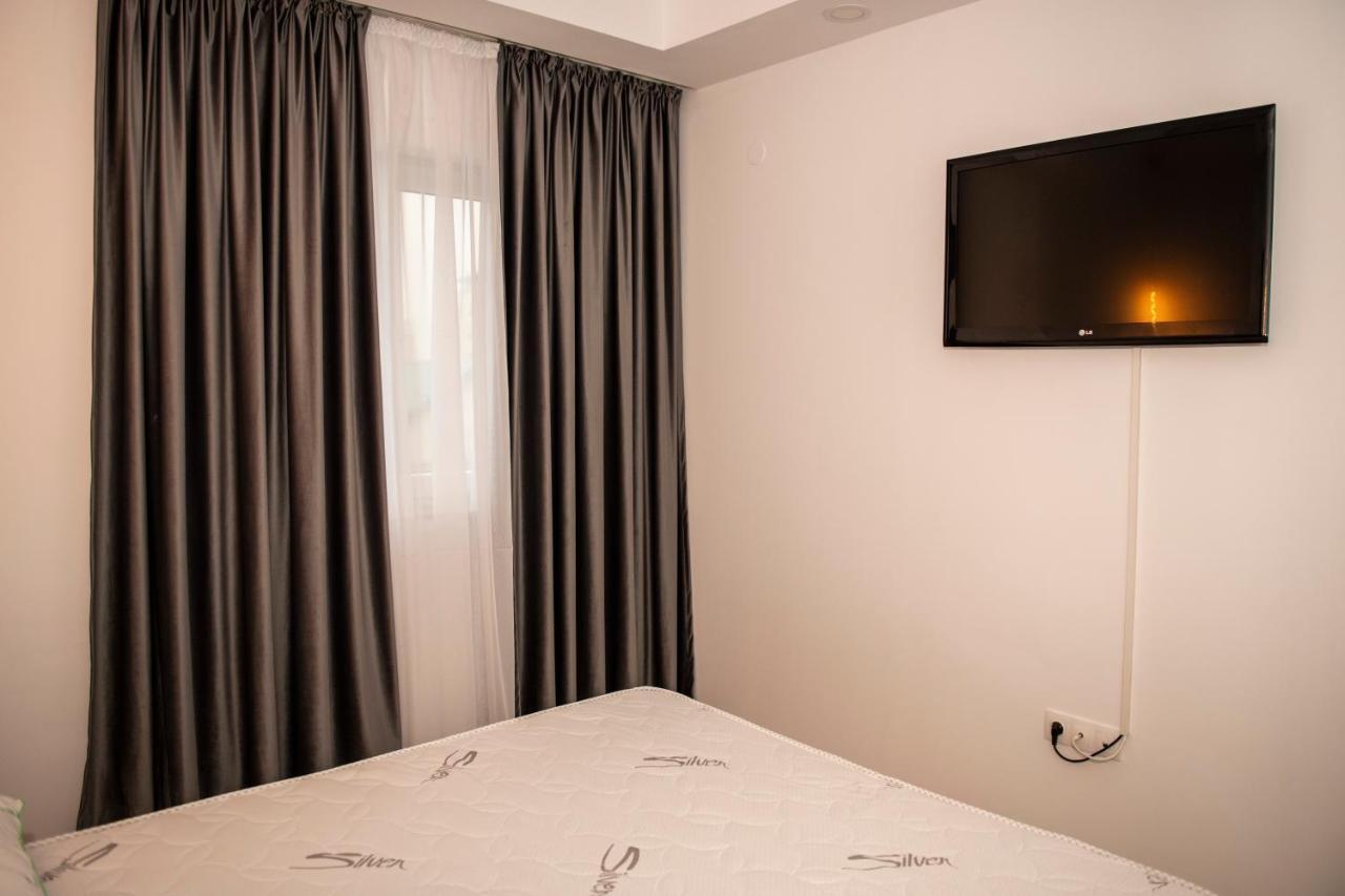 Raphael Apartment North Bucharest Cosmopolis Stefanestii de Jos Zewnętrze zdjęcie